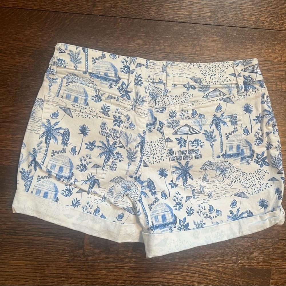 Tommy Bahama white with palm tree tropical print shorts size 28 - Picture 6 of 9